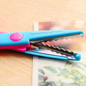 Zigzag Scissors